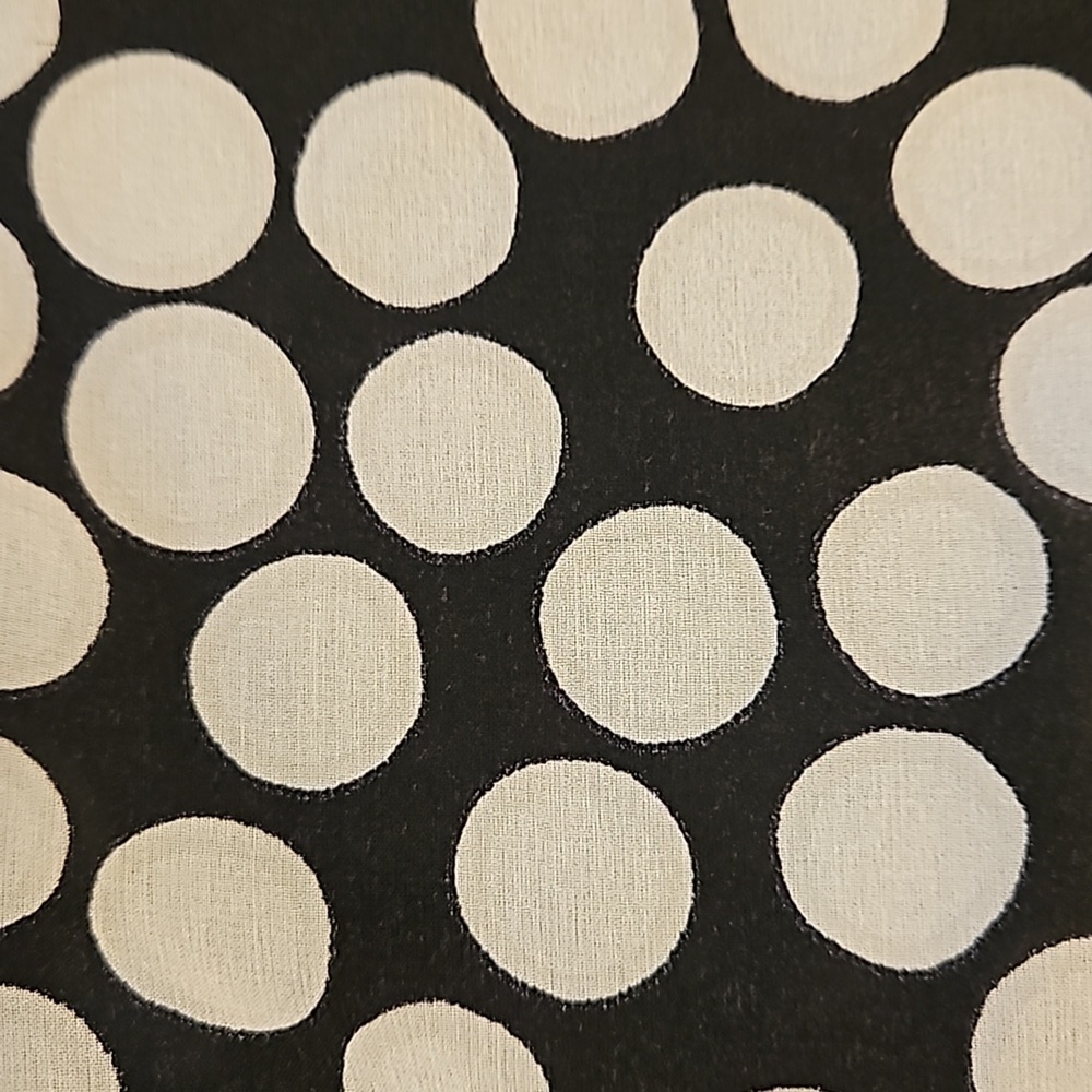 💕ST. JOHN💕 100% Silk Scarf ~ Black & White Polka Dot Print - Picture 5 of 7